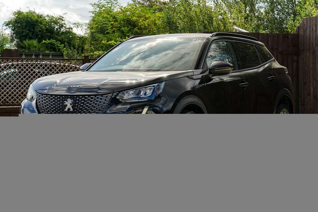 Peugeot 2008 Peugeot 2008 1.2 Puretech Allure Premium Suv P Black