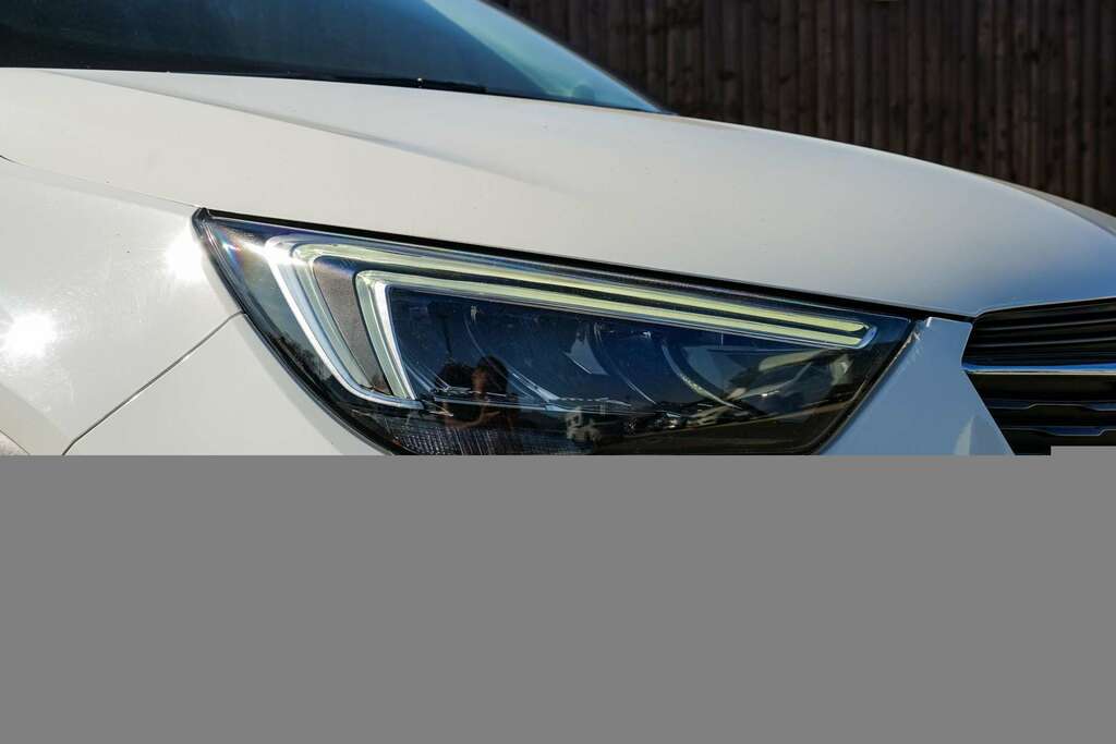 Vauxhall Crossland X Vauxhall Crossland X 1.2 Griffin Suv Ma FD70JXU White