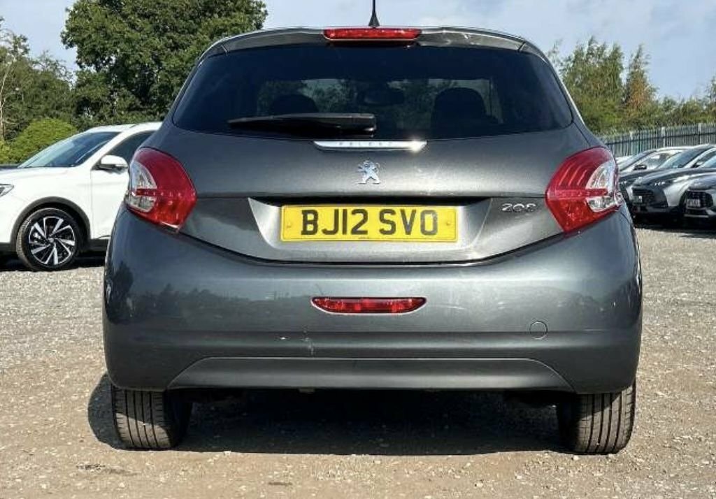 Peugeot 208 1.2L Allure Grey #4