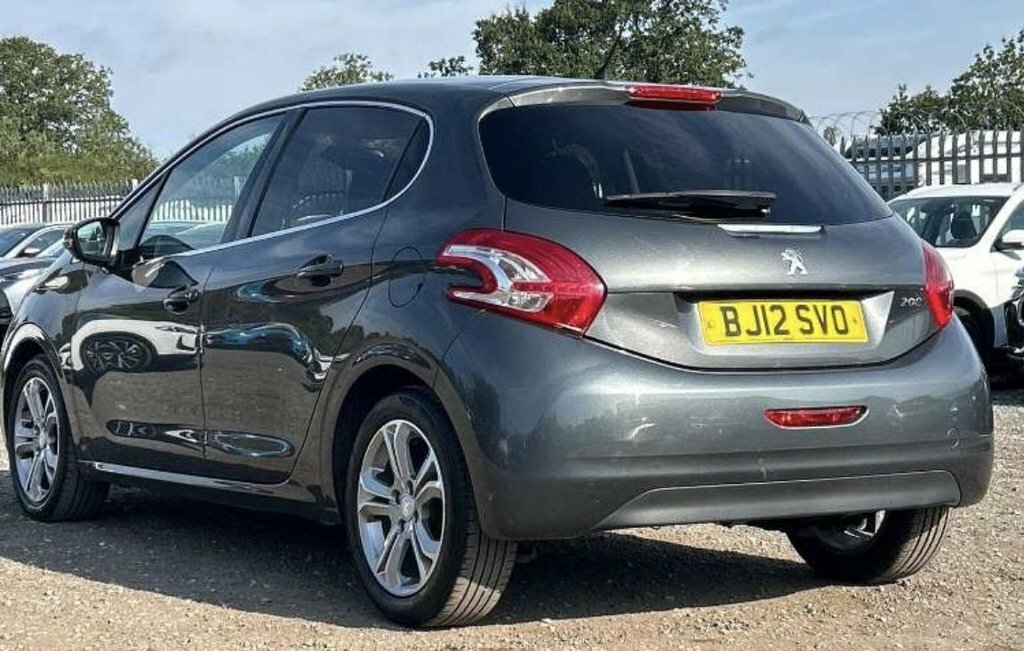 Peugeot 208 1.2L Allure Grey #2