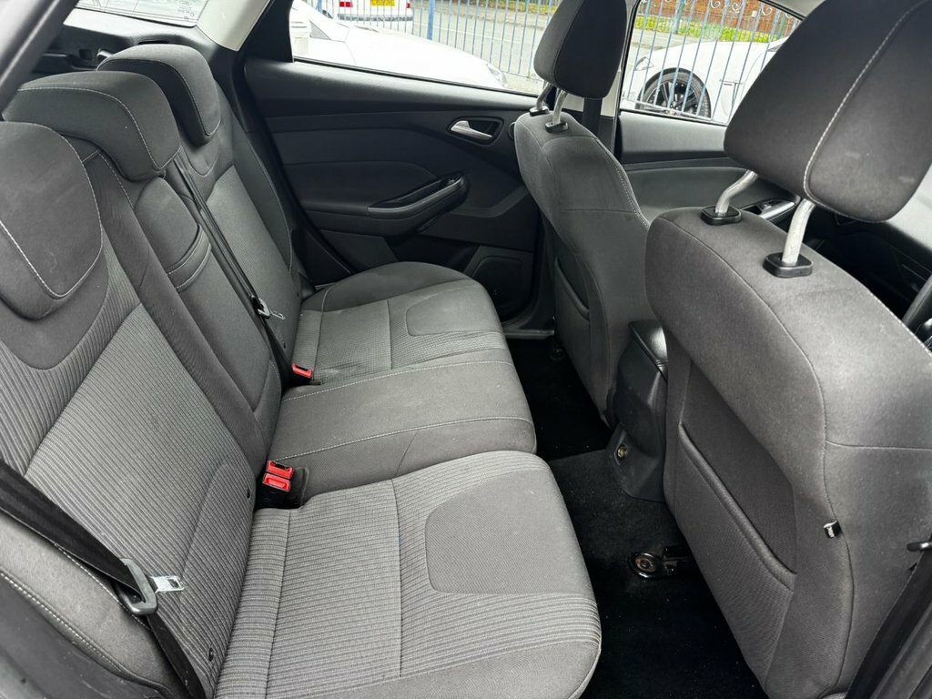 Ford Focus Estate 1.6 Tdci Edge Euro 5 Ss 201262 Silver #12