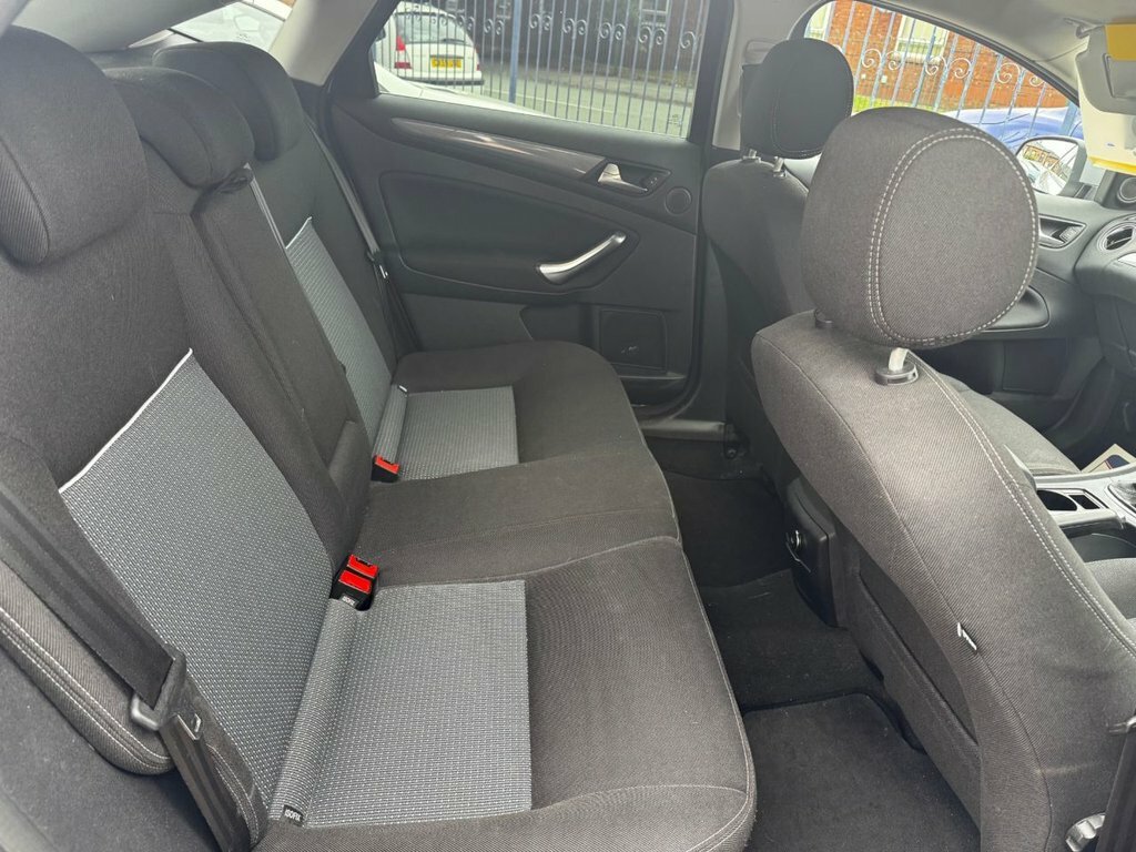 Ford Mondeo 2.0 Tdci 140 Titanium X Business Edition White #13