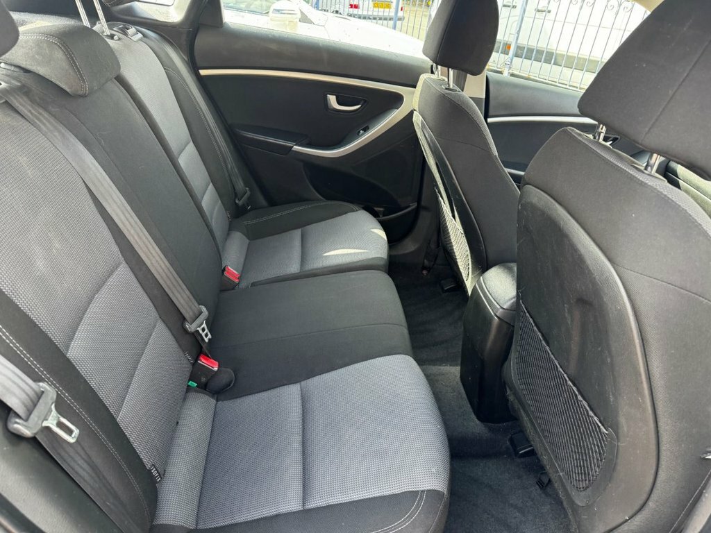Hyundai I30 1.6 Diesel Auto 5dr White #12