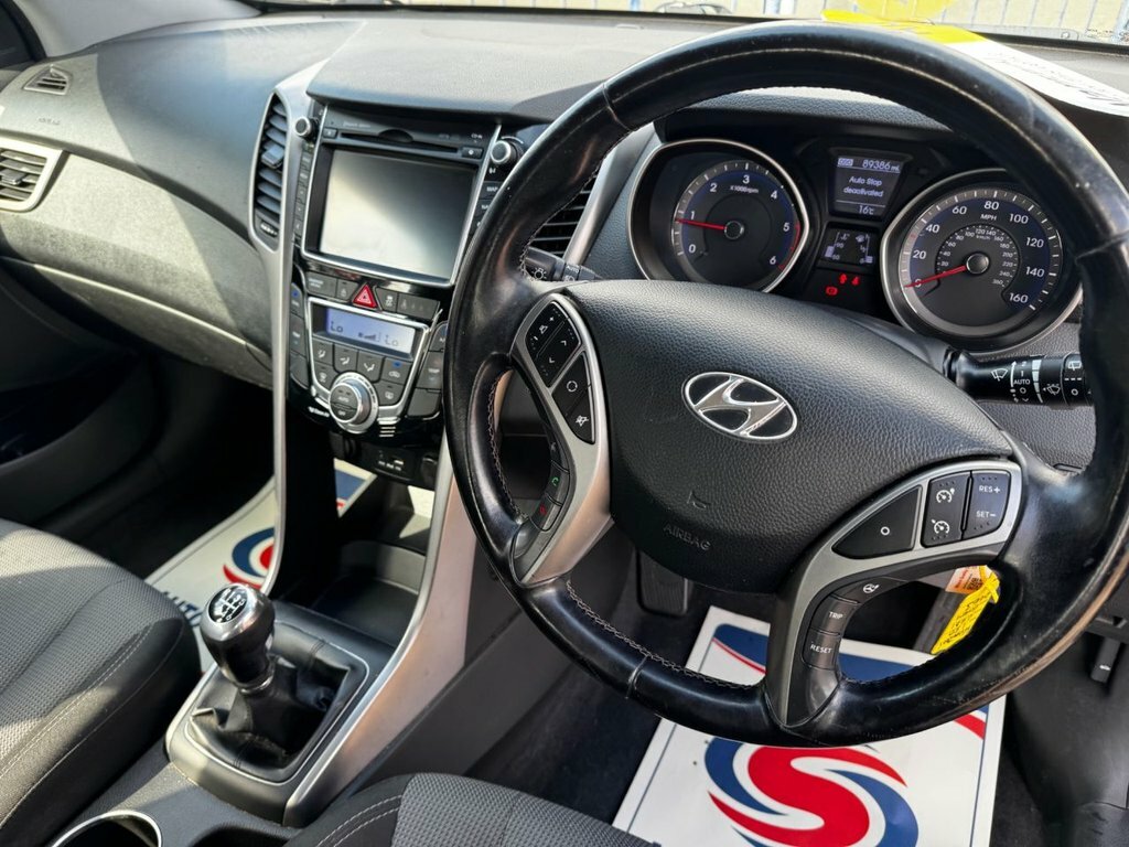 Hyundai I30 1.6 Diesel Auto 5dr White #10