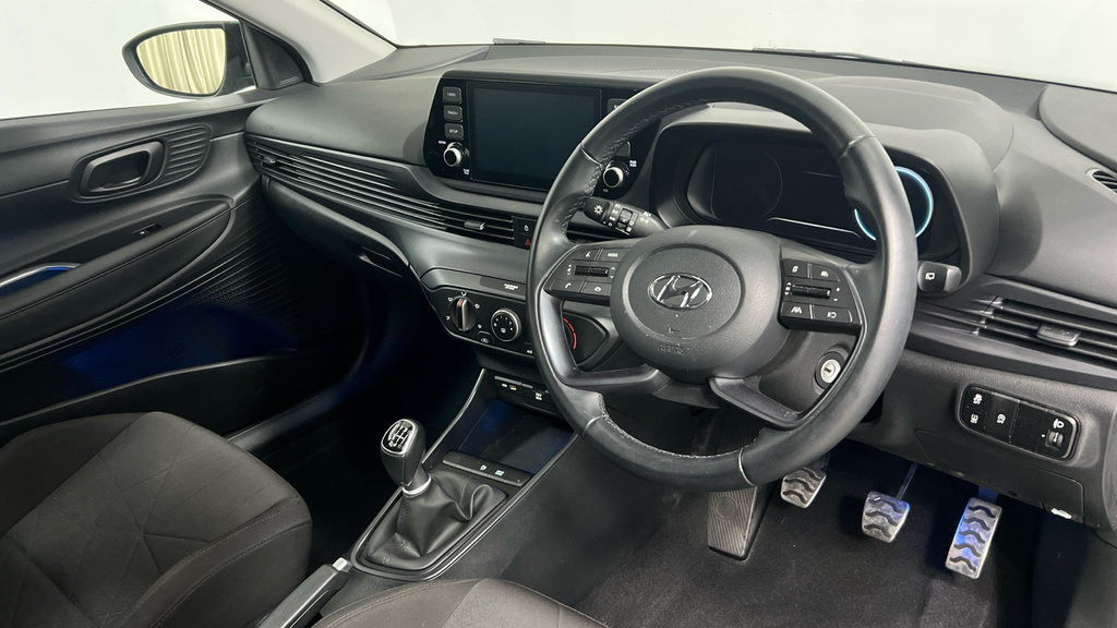 Hyundai Bayon 1.0 T-gdi Mhev Se Connect Suv Hybrid Ma HN73MVT Green #6