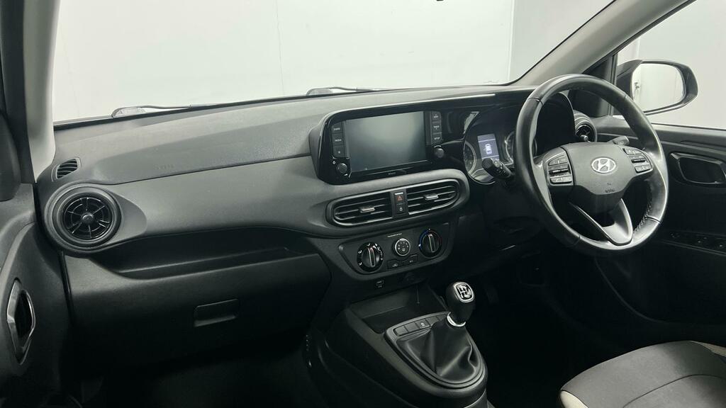 Hyundai I10 1.0 Se Connect Hatchback Euro 6 HT22DKY Black #2