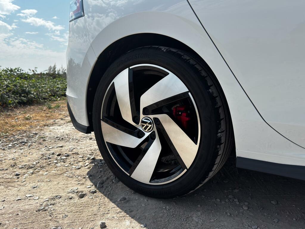 Volkswagen Golf 2.0 Tsi Gti Hatchback Dsg Euro 6 Ss White #6