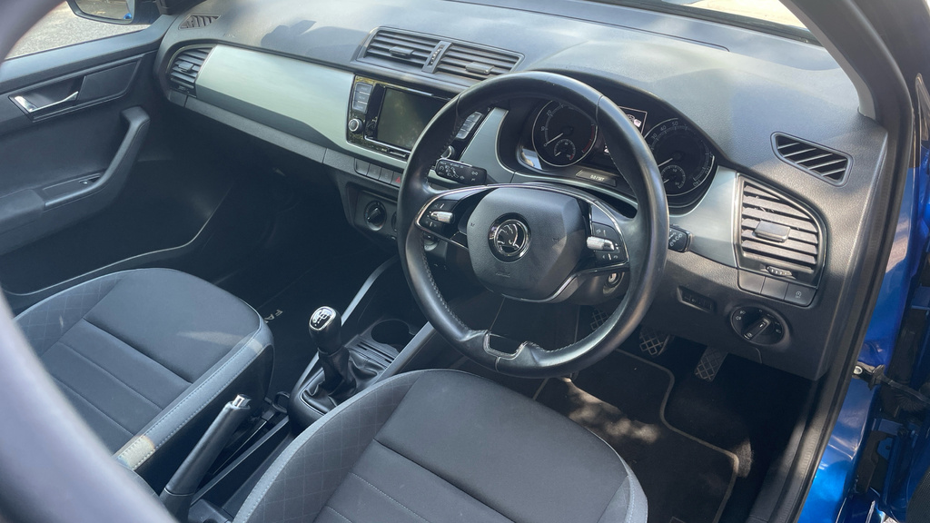 Skoda Fabia 1.0 Tsi Colour Edition Hatchback Blue #6