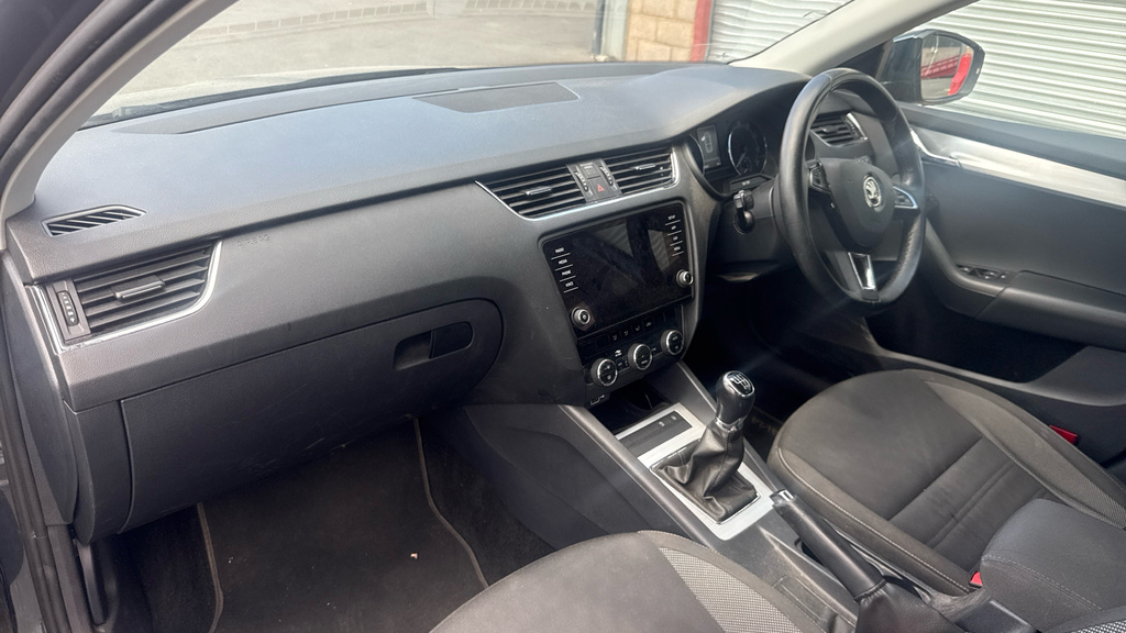 Skoda Octavia 1.0 Tsi Gpf Se Hatchback Euro 6 Grey #2
