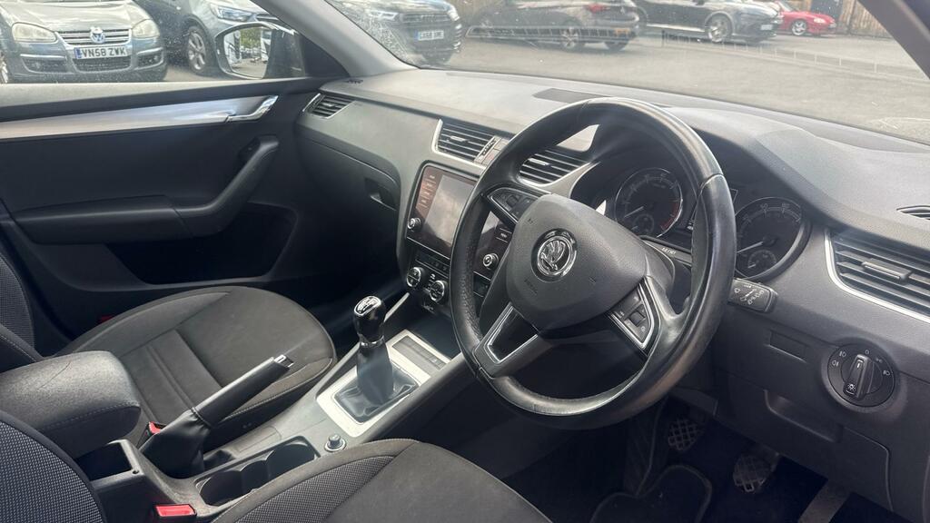 Skoda Octavia 1.0 Tsi Gpf Se Hatchback Euro 6 Grey #6