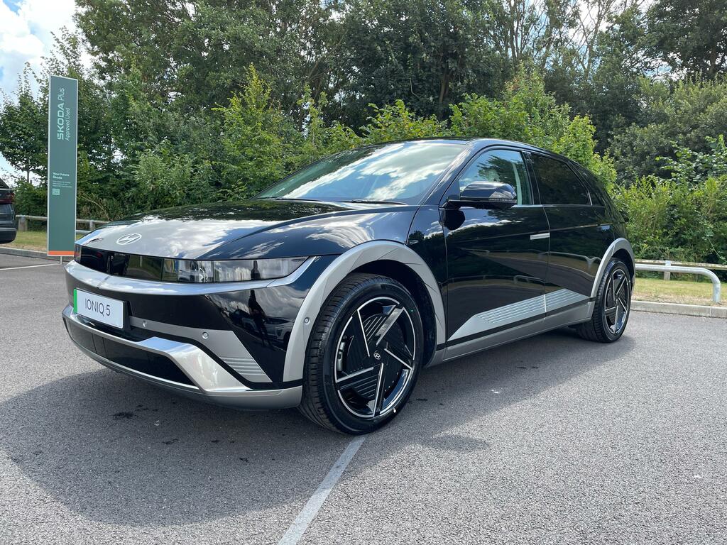 Hyundai Ioniq 5 84Kwh Ultimate Hatchback Awd 32 Black #4