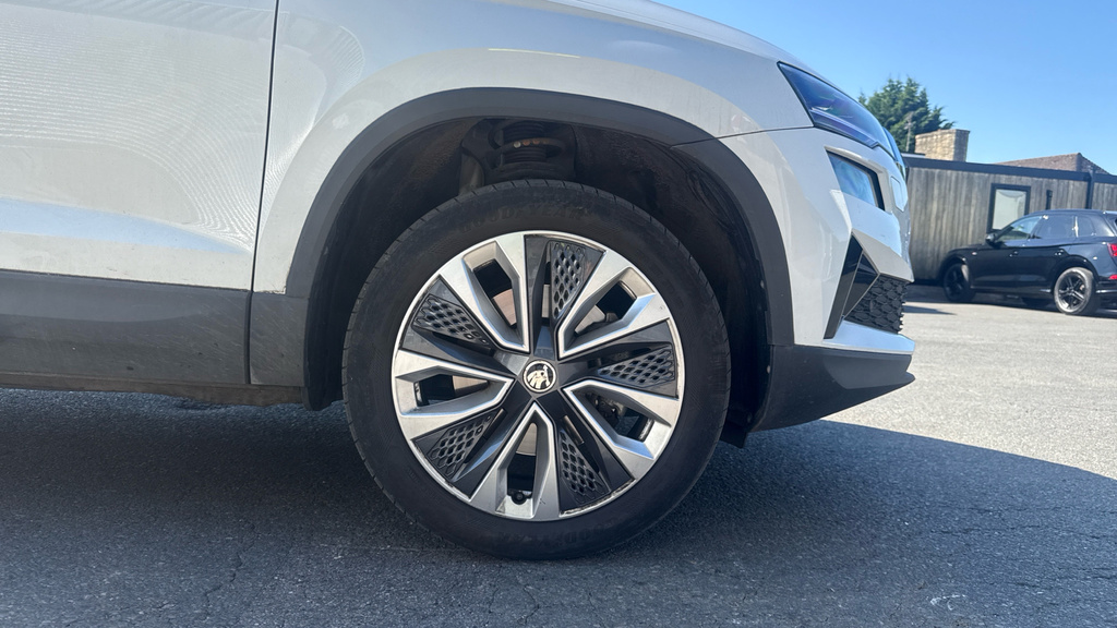 Skoda Karoq 1.5 Tsi Act Se L Suv Euro 6 Ss White #5