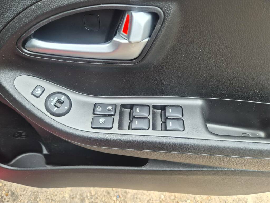 Kia Picanto 1.0 Vr7 Hatchback Euro 5 68 Bhp Silver #17