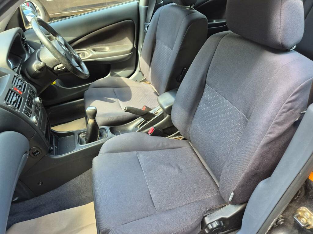 Nissan Almera Hatchback 1.5 S 200505 Blue #36