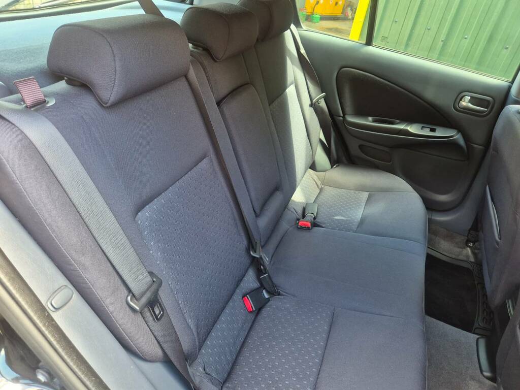 Nissan Almera Hatchback 1.5 S 200505 Blue #25