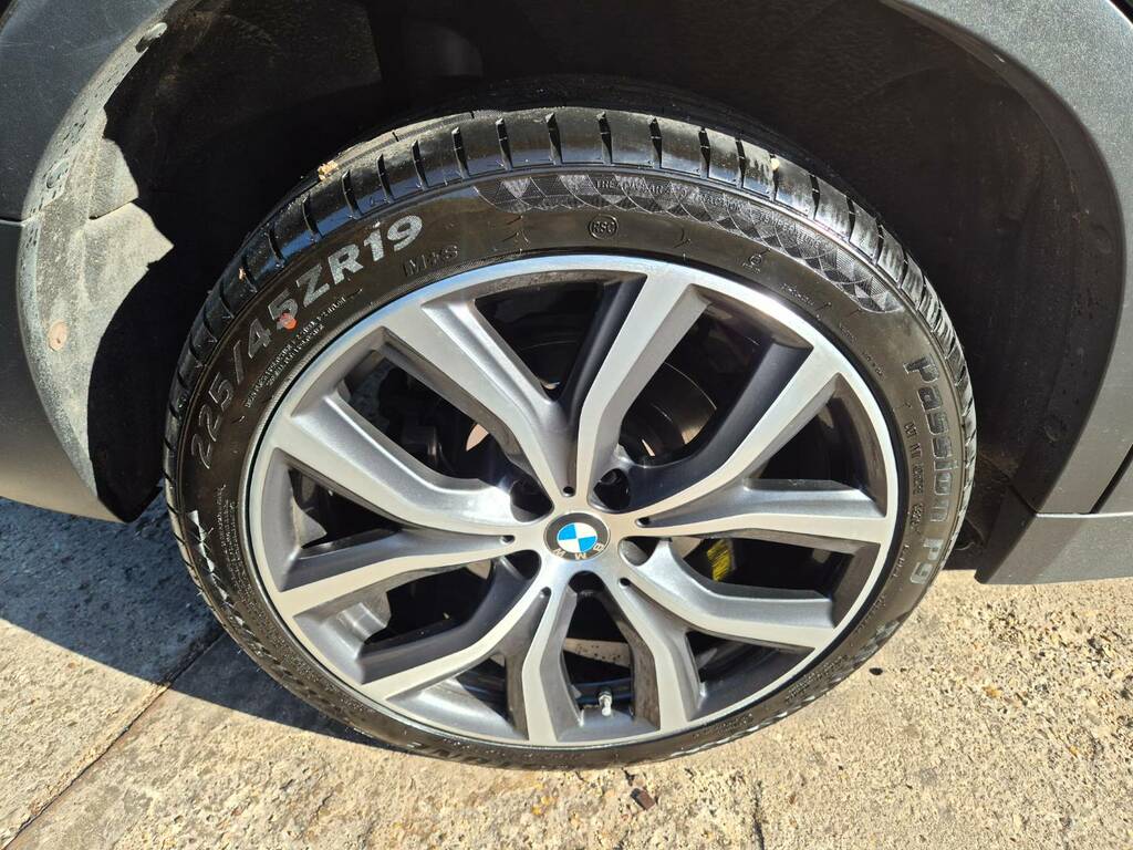 BMW X2 Sdrive 20I Sport Step Black #4