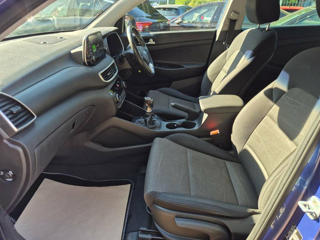 Hyundai Tucson 1.6 Gdi Se Nav Euro 6 S S White #39