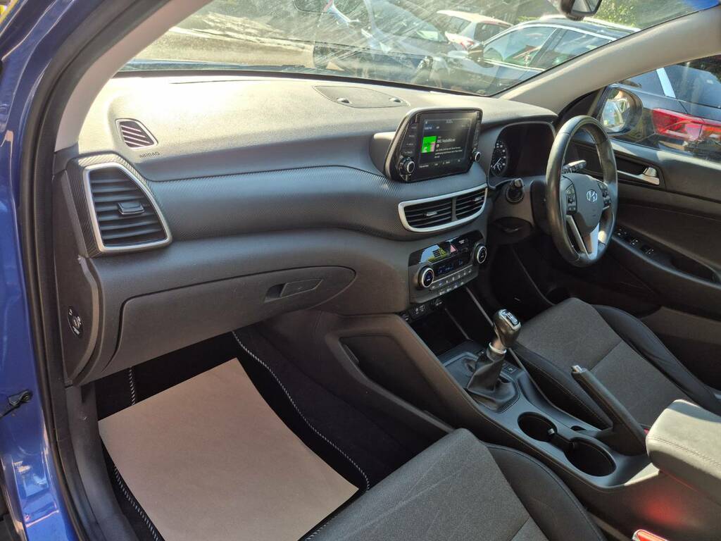 Hyundai Tucson 1.6 Gdi Se Nav Euro 6 S S White #41