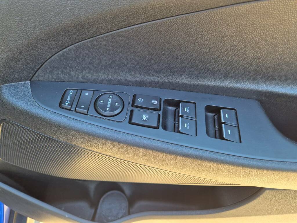 Hyundai Tucson 1.6 Gdi Se Nav Euro 6 S S White #17