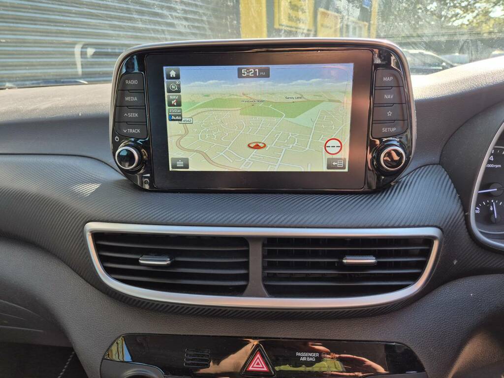 Hyundai Tucson 1.6 Gdi Se Nav Euro 6 S S White #22