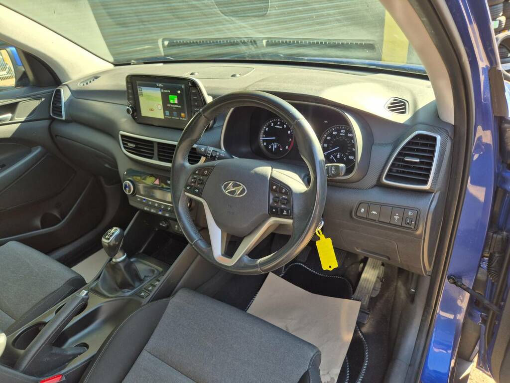 Hyundai Tucson 1.6 Gdi Se Nav Euro 6 S S White #12