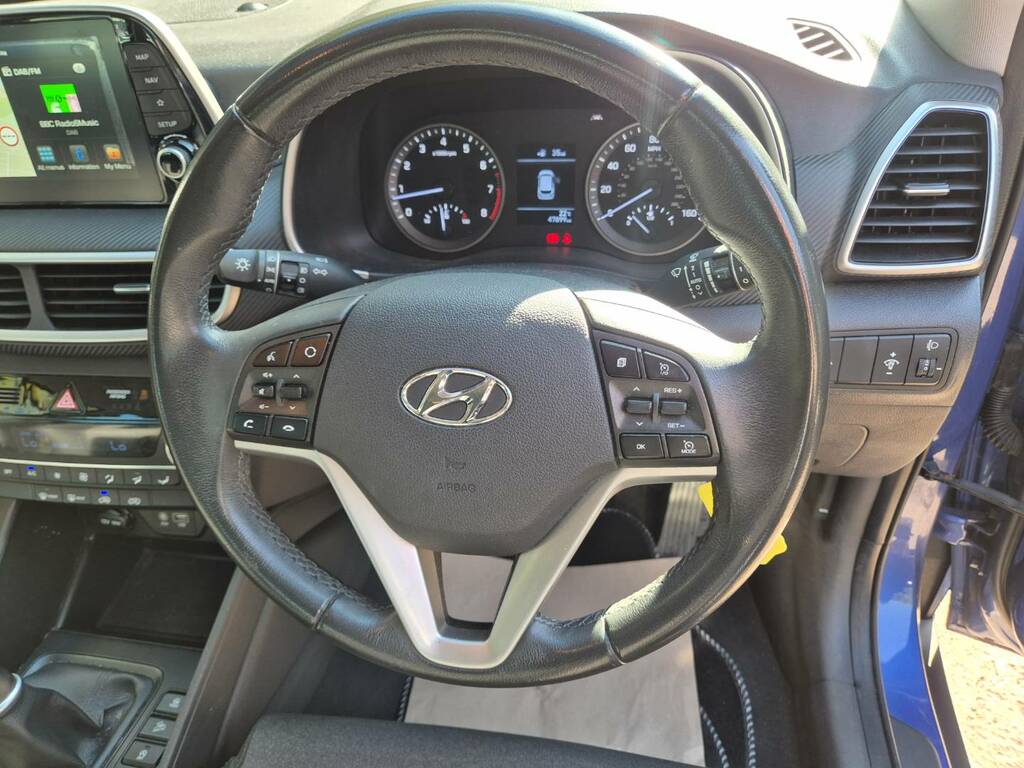 Hyundai Tucson 1.6 Gdi Se Nav Euro 6 S S White #20