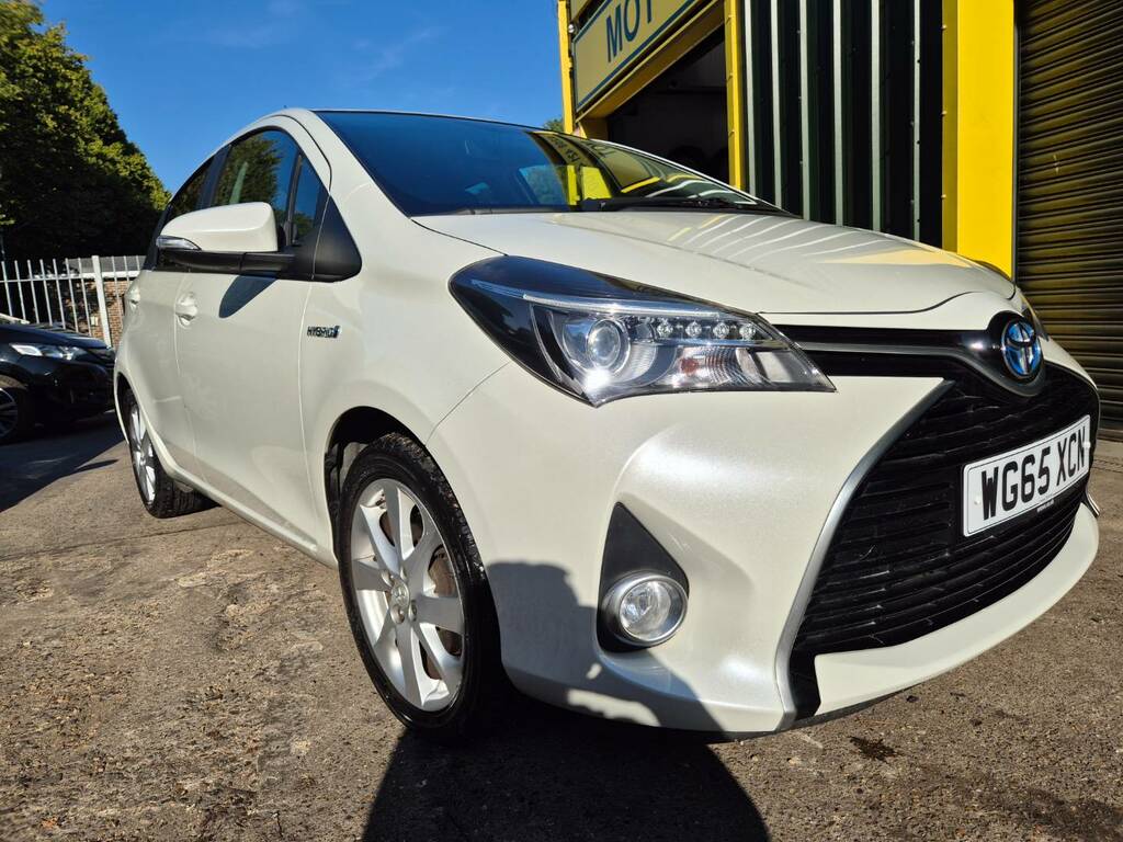 Toyota Yaris 1.33 Vvt-i Excel Silver #9