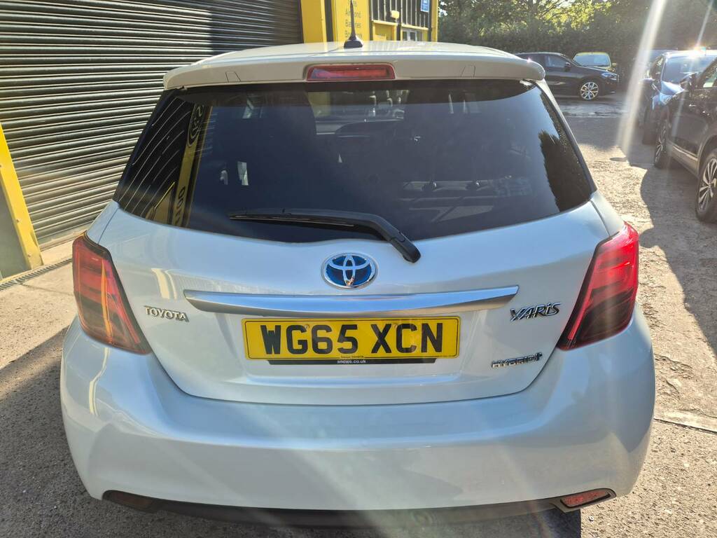 Toyota Yaris 1.33 Vvt-i Excel Silver #8