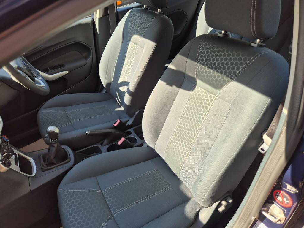 Ford Fiesta 2011 1.4 Zetec Hatchback 133 G Silver #39