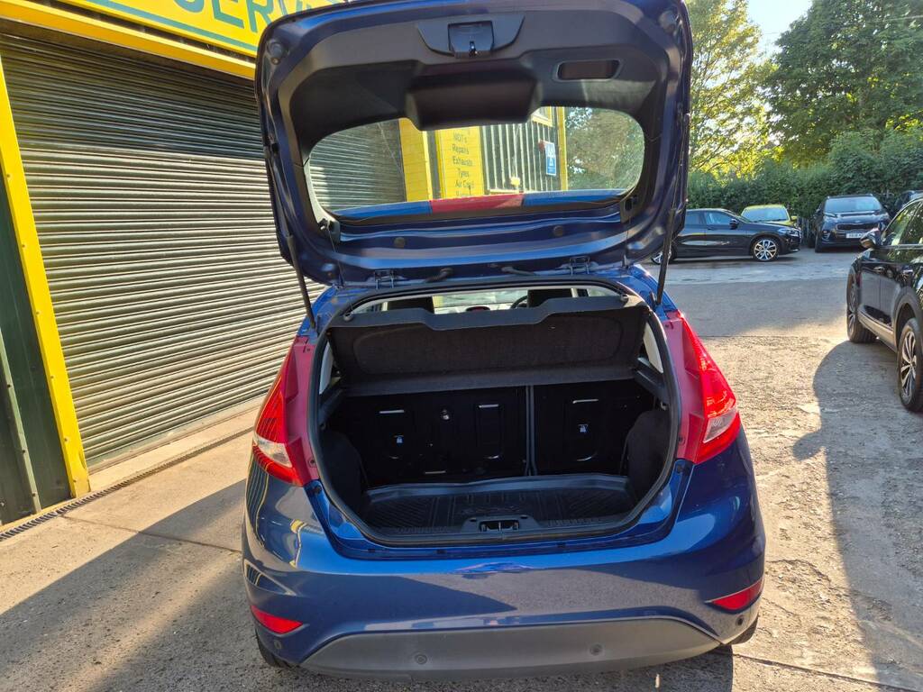 Ford Fiesta 1.25 Zetec Hatchback 129 Gkm 8 Black #24