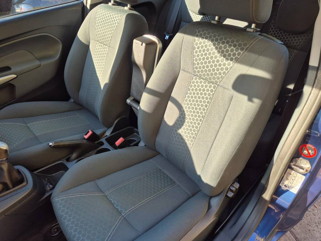 Ford Fiesta 1.25 Zetec Hatchback 129 Gkm 8 Black #30