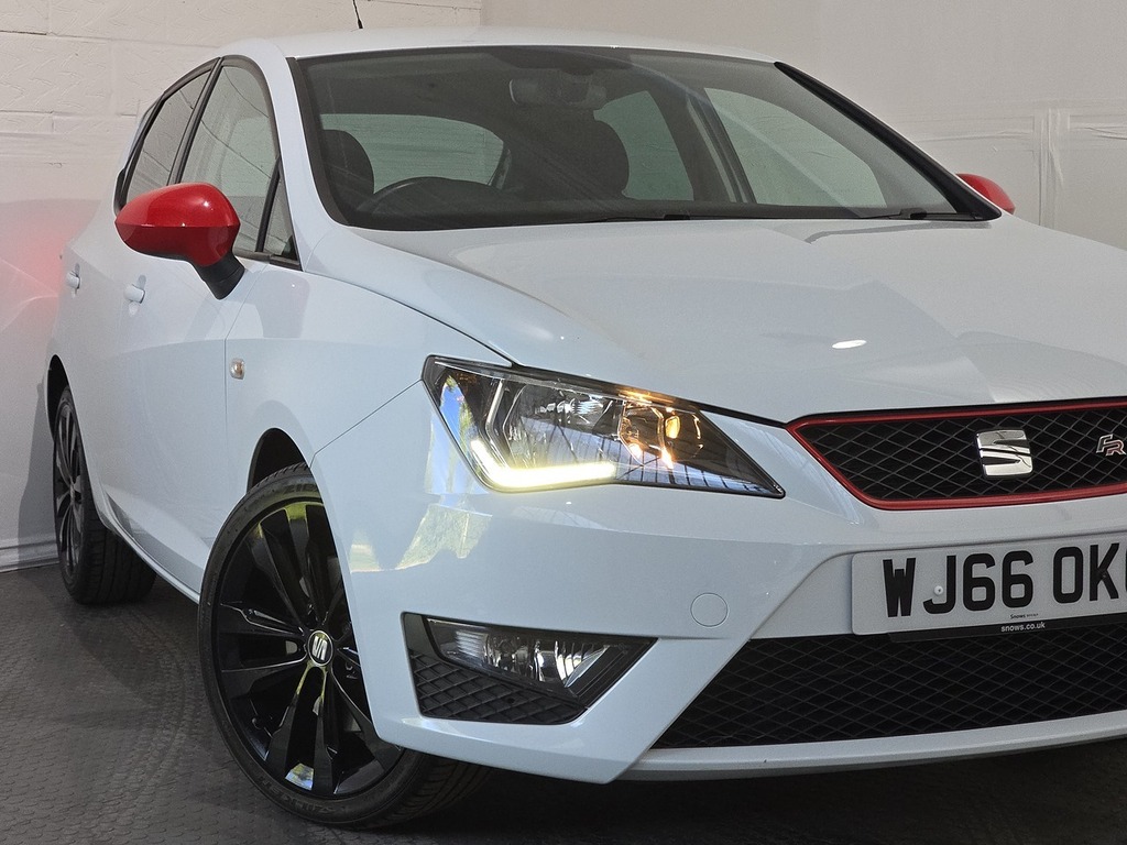 Seat Ibiza Tsi Fr Red Edition White #4