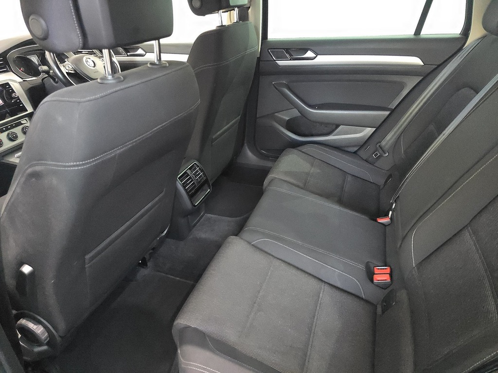 Volkswagen Passat 2.0 Tdi Se Business Estate Dsg Euro 6 Grey #47