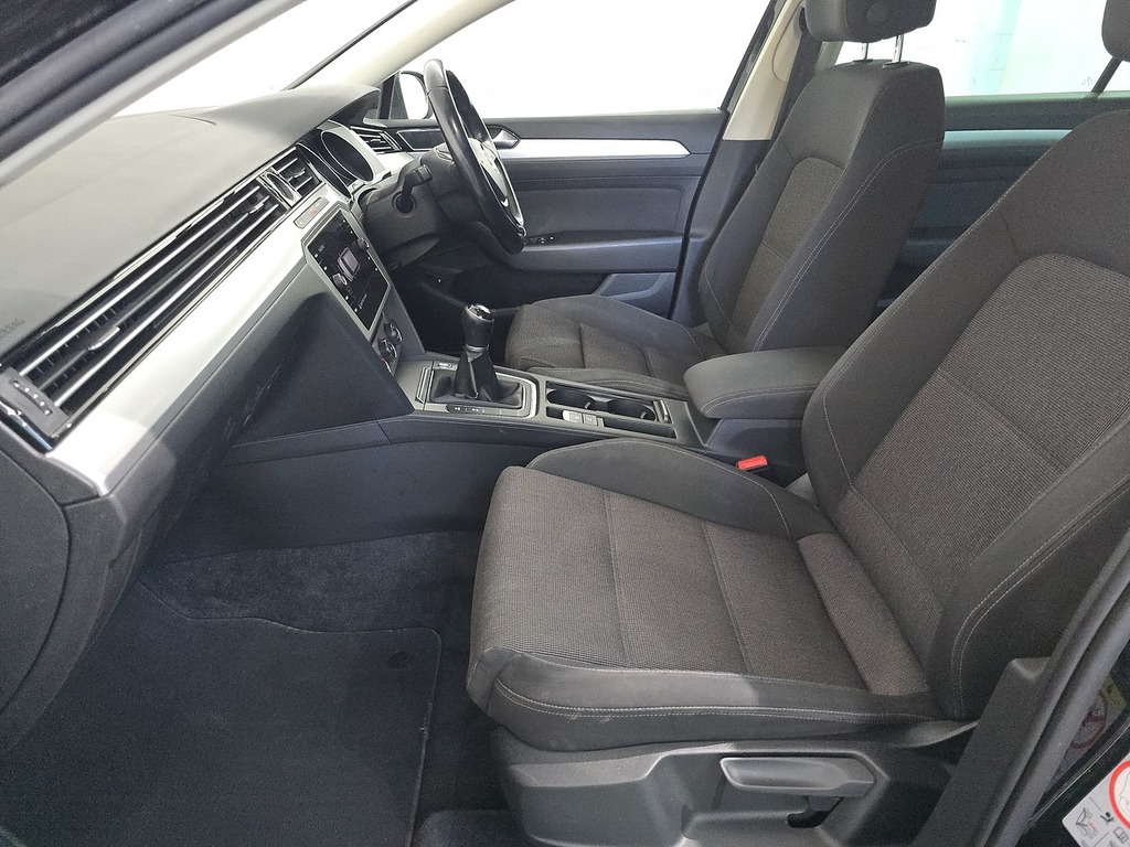 Volkswagen Passat 2.0 Tdi Se Business Estate Dsg Euro 6 Grey #46