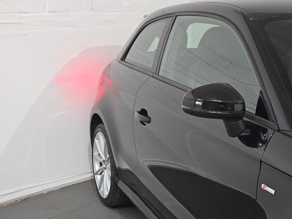Audi A1 Tdi S Line Black #6