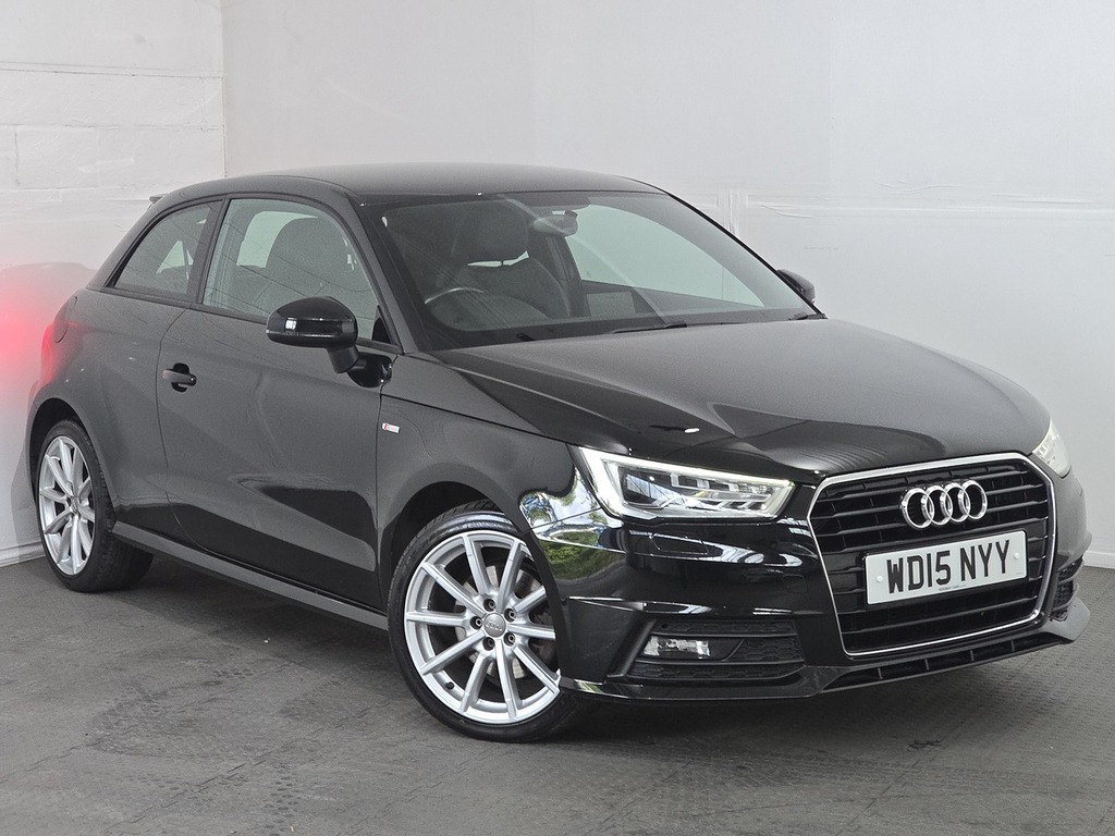 Audi A1 Tdi S Line Black #3