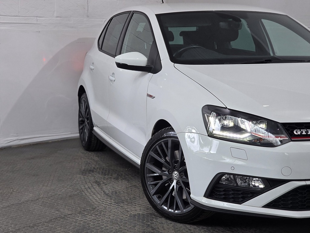 Volkswagen Polo Tsi Bluemotion Tech Gti White #6