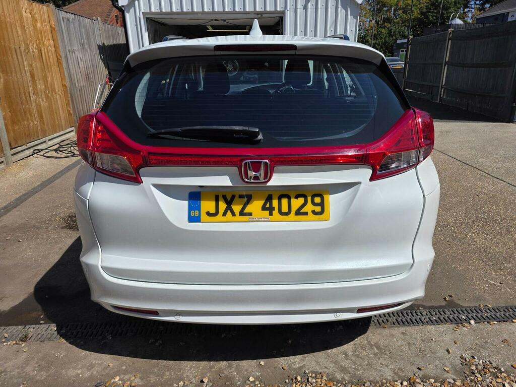 Honda Civic 1.8 I-vtec Se Plus Tourer Euro 6 Navi White #4