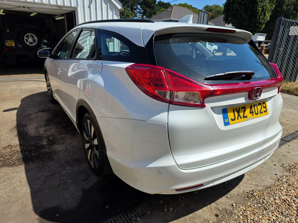 Honda Civic 1.8 I-vtec Se Plus Tourer Euro 6 Navi White #5