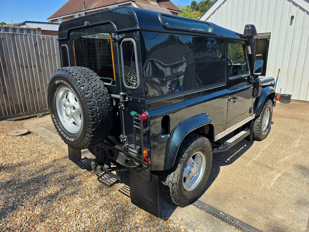 Land Rover Defender 90 2.5 Td5 Hard Top Suv Swb Green #3