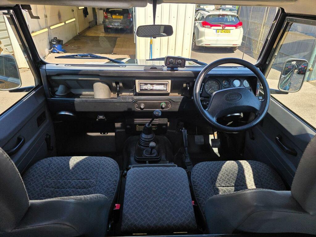 Land Rover Defender 90 Mpv Green #17
