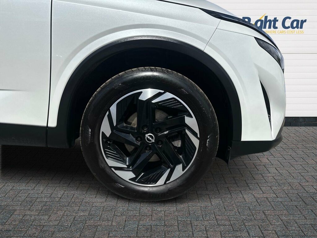 Nissan Qashqai 1.3 Dig-t Mhev N-connecta - 2024 74 OY74YSK White #5