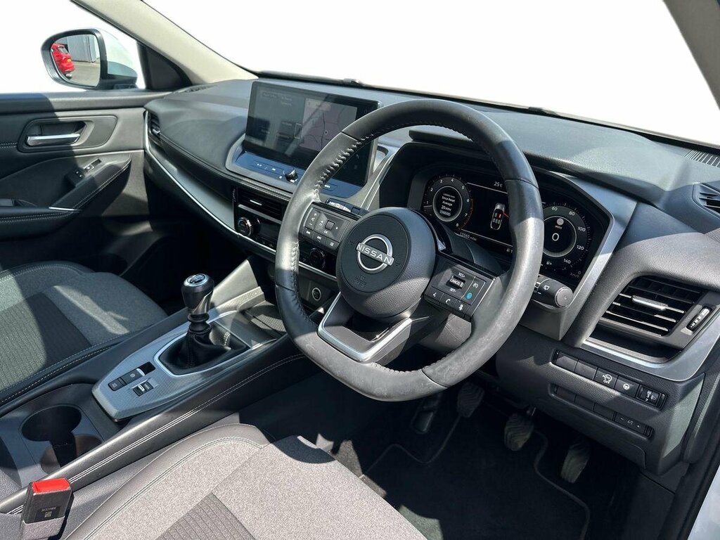 Nissan Qashqai 1.3 Dig-t Mhev N-connecta - 2024 74 OY74YSK White #6