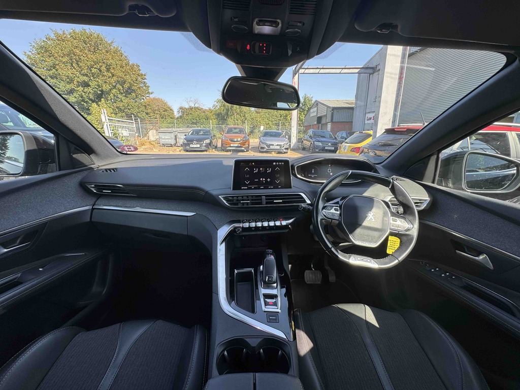 Peugeot 3008 1.5 Bluehdi Gt Line Premium Grey #5