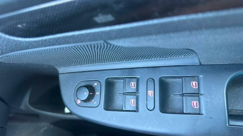 Volkswagen Golf 1.2 Tsi S Estate Dsg Euro 5 105 Ps Blue #17