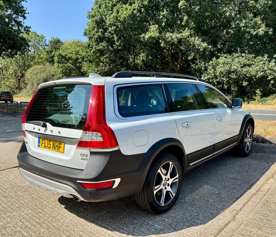 Volvo XC70 2.4 D5 Se Lux Geartronic Awd Euro 5 White #6