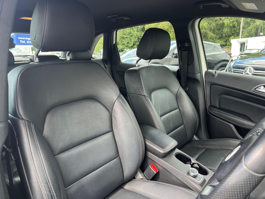 Mercedes-Benz B Class 2.1L B 200 D Amg Line Premium 134 Bhp Silver #29