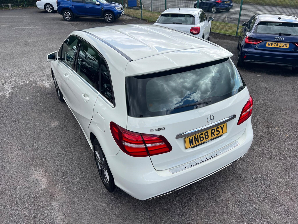 Mercedes-Benz B Class 2.1L B 200 D Amg Line Premium 134 Bhp Silver #10