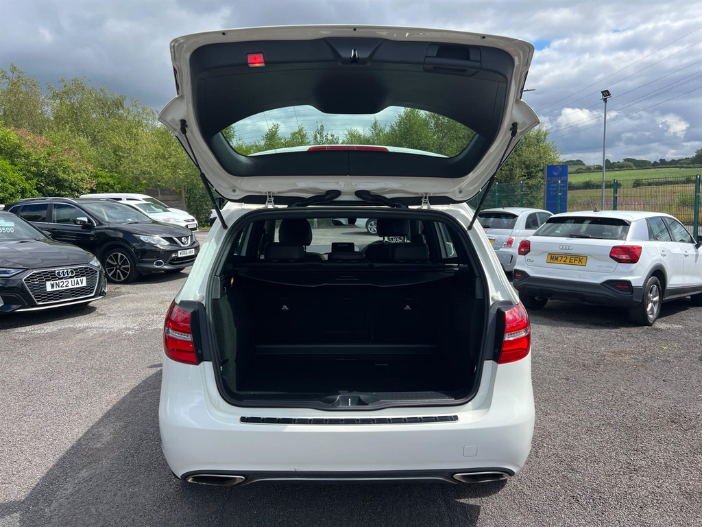 Mercedes-Benz B Class 2.1L B 200 D Amg Line Premium 134 Bhp Silver #36