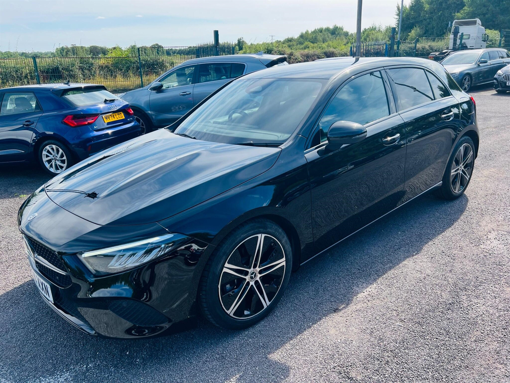 Mercedes-Benz A Class 1.3 H Mhev Sport Edition 7G-dct Euro 6 Ss Black #3